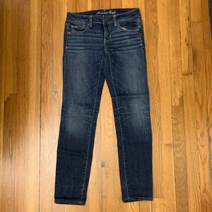 American Eagle Skinny Jeans 2 short